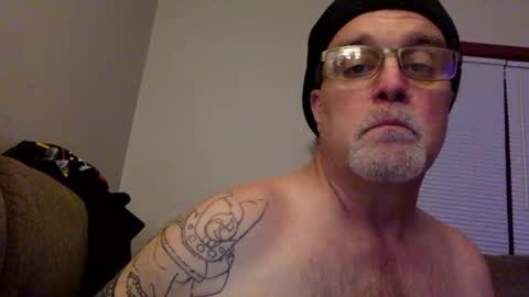 armyguy5311 online show from June 5, 6:51 am