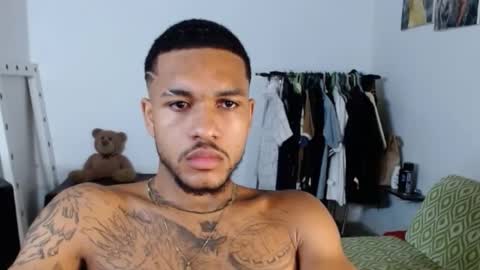 aron_7 online show from December 30, 7:04 am