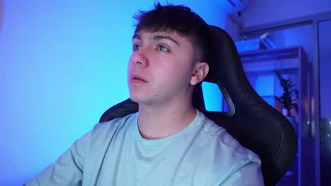 aron__cooper online show from May 26, 12:39 am