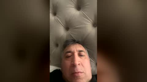 artemismydog online show from May 28, 4:10 am