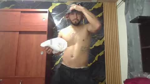 arthur1718 online show from April 7, 3:06 am