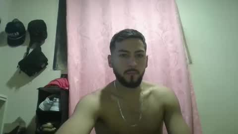 Snapshot of arthur1718 chatting on October 15, 3:03 am arthur1718 online show from October 15, 3:03 am