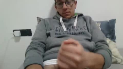 arturpaulval online show from January 8, 10:58 pm