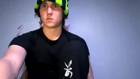 ashbuyersss online show from February 11, 11:44 pm