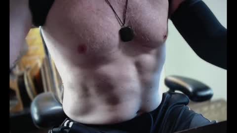 Snapshot of ashbyfulton chatting on October 18, 9:31 pm ashbyfulton online show from October 18, 9:31 pm