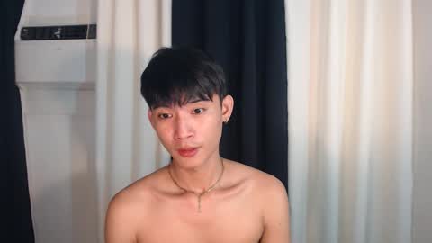 Snapshot of asian_cutiebaexx chatting on October 24, 5:42 am Pat online show from October 24, 5:42 am