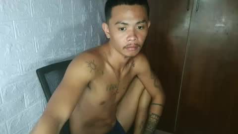 angello abayon online show from April 16, 10:01 pm