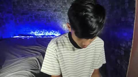 mark online show from April 5, 2:35 pm