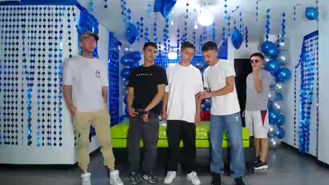 THOMAS AND DAMIAND online show from January 27, 12:12 am