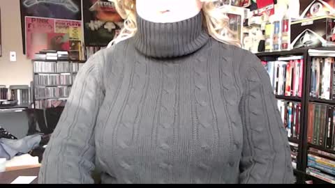 Aspen Vale online show from December 27, 7:24 pm