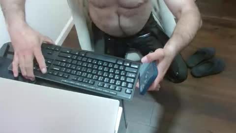 latex online show from January 7, 7:35 am