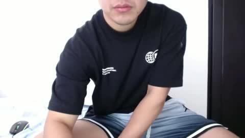 Snapshot of athleticboy2026 chatting on September 22, 3:55 pm Robin online show from September 22, 3:55 pm