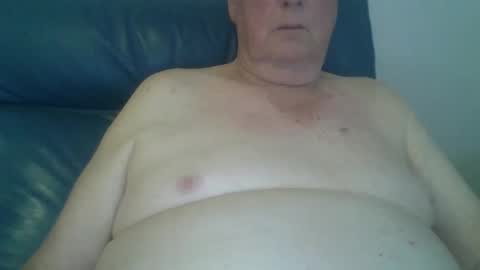 Snapshot of aussie1955 chatting on December 3, 8:03 am aussie1955 online show from December 3, 8:03 am