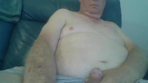 Snapshot of aussie1955 chatting on December 3, 7:44 pm aussie1955 online show from December 3, 7:44 pm