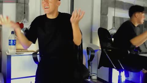 austinreeds online show from March 18, 12:30 pm