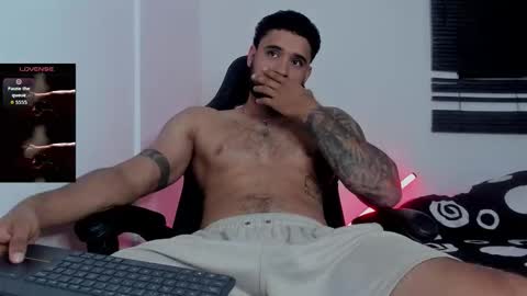 AustinTorres  online show from February 12, 12:49 am