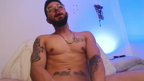 Independiente Model online show from November 4, 4:41 pm