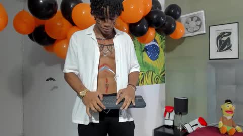 AXEL SILVA online show from October 31, 1:47 pm