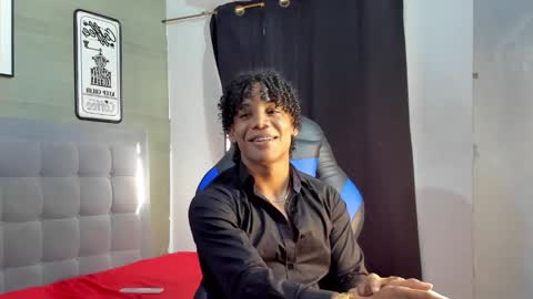 Snapshot of axel_silva3 chatting on October 25, 1:02 pm AXEL SILVA online show from October 25, 1:02 pm