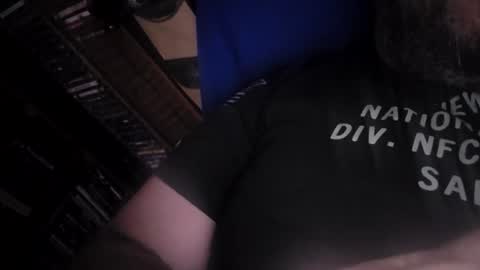 axelfoley12 online show from June 26, 5:43 am