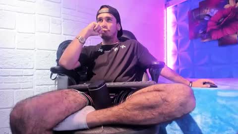 Axell Cross2 online show from October 6, 11:26 am