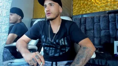 Axell Cross2 online show from March 2, 8:14 pm