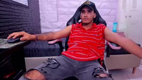 Axell Cross2 online show from February 3, 11:36 pm