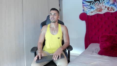 Axel online show from September 15, 9:05 pm