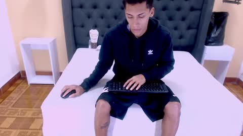 Aylen  online show from February 16, 4:21 pm