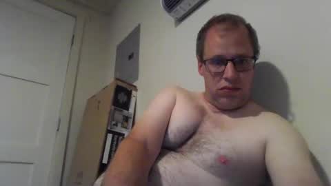 Snapshot of b21lundeen chatting on September 9, 12:10 am your-personal-weener online show from September 9, 12:10 am