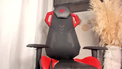 Snapshot of baby_smith chatting on October 23, 5:22 am FOLLOW ME online show from October 23, 5:22 am