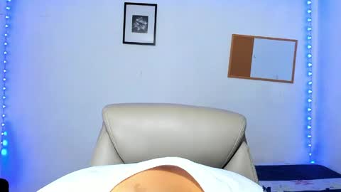 Babyted273 online show from April 18, 9:25 pm