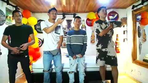 Snapshot of backyardigans chatting on February 22, 6:37 pm backyardigans online show from February 22, 6:37 pm