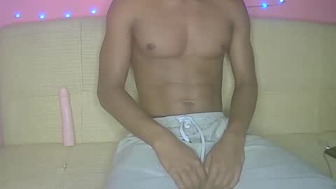 badaddo910342 online show from February 4, 12:00 pm