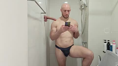 baldyboyy online show from November 25, 9:00 am