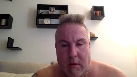 banana5289 online show from March 9, 8:25 pm