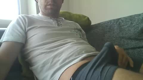 Snapshot of bangboom88 chatting on October 5, 2:32 pm Mark online show from October 5, 2:32 pm