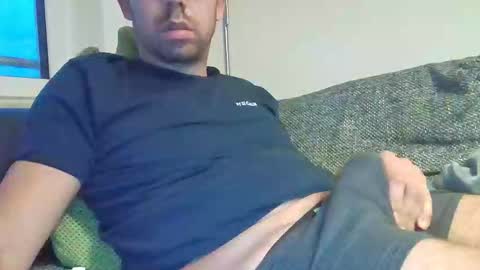 Snapshot of bangboom88 chatting on October 22, 4:32 pm Mark online show from October 22, 4:32 pm