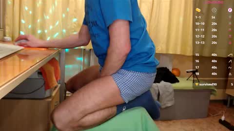 Snapshot of banschie chatting on September 22, 6:29 pm       online show from September 22, 6:29 pm