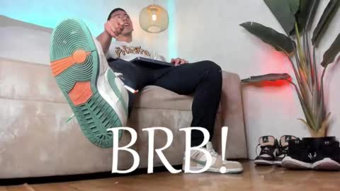 Bastian Independent Model online show from March 29, 11:10 am