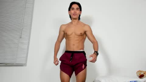 Bastian Maalouf  online show from November 25, 11:40 pm