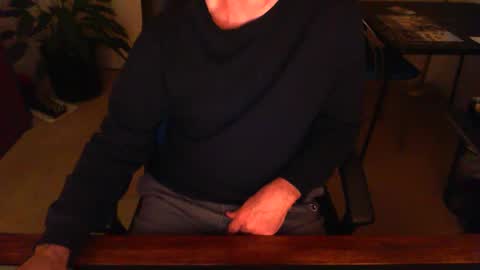 BateBro13 online show from December 15, 3:20 pm