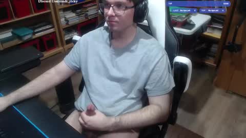 Ricky online show from February 22, 7:15 pm