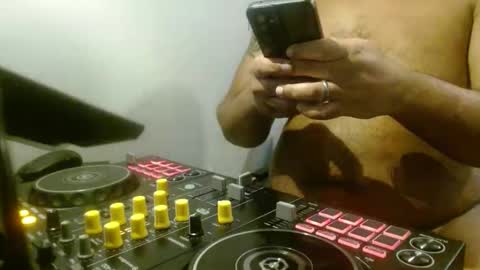 Bator Papi online show from February 19, 2:30 am