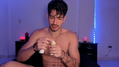 Valentino online show from January 10, 6:49 pm