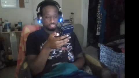 rocker n queen online show from November 7, 6:55 pm