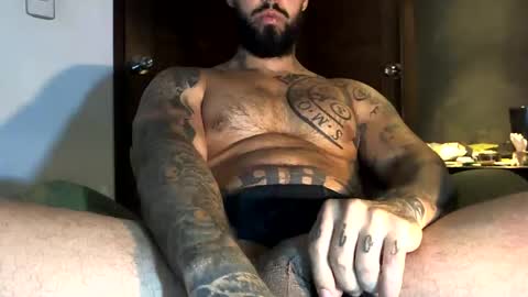 Snapshot of bby044 chatting on February 6, 9:22 am bby044 online show from February 6, 9:22 am