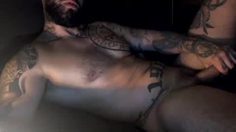 Snapshot of bby044 chatting on February 11, 8:37 am bby044 online show from February 11, 8:37 am