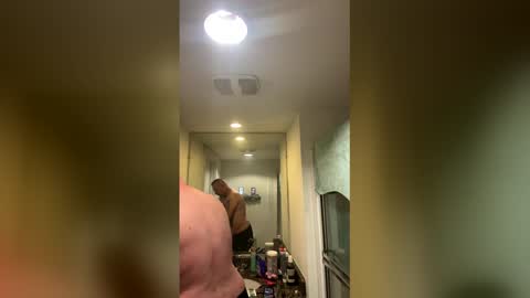 bdc007007 online show from December 22, 11:40 am