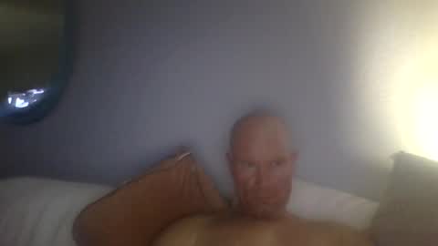bdstud760 online show from May 17, 12:01 pm